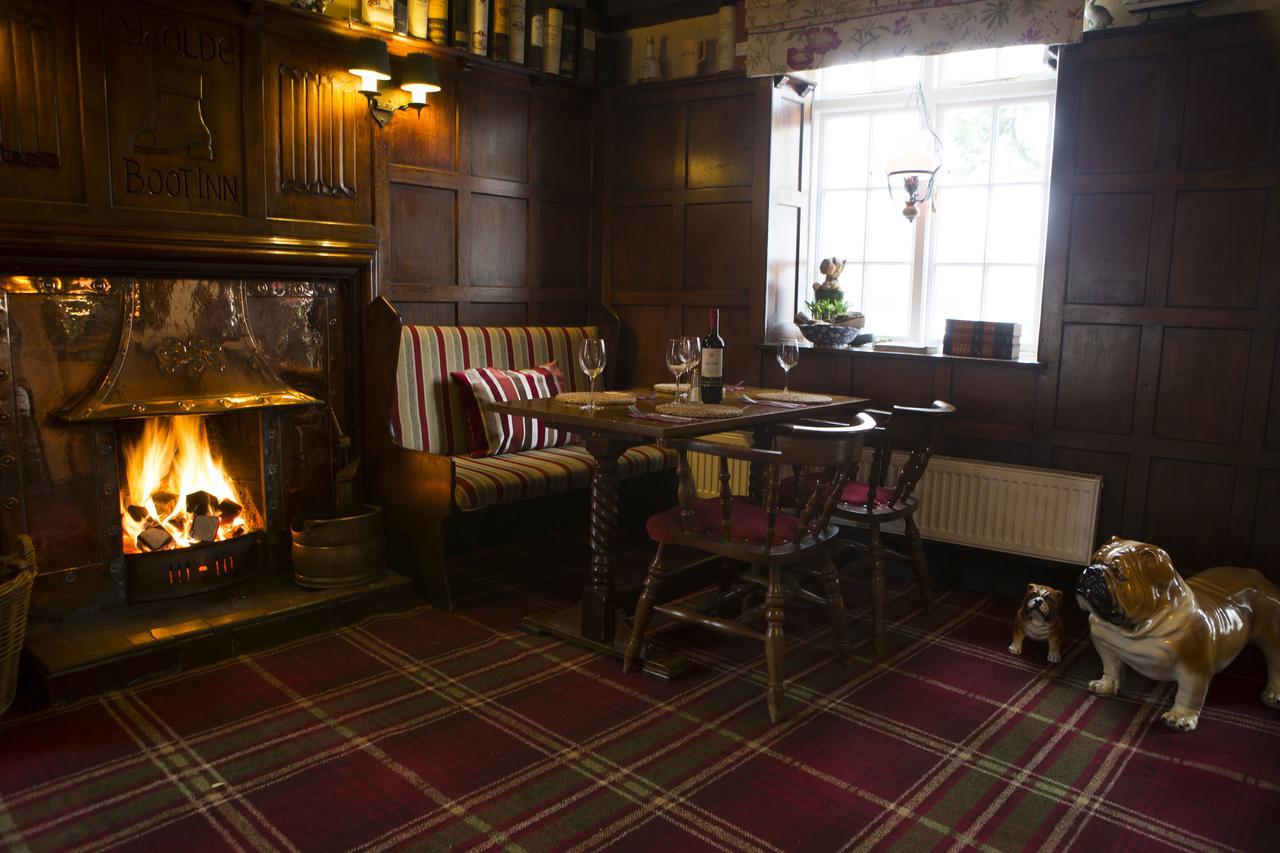 Ye Olde Boote Inn Oswestry Dış mekan fotoğraf